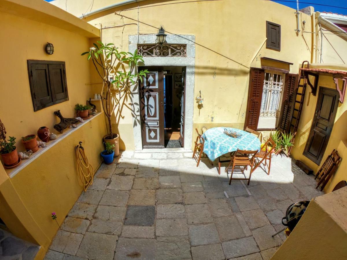 Moschos Mansion Villa Symi Exteriör bild