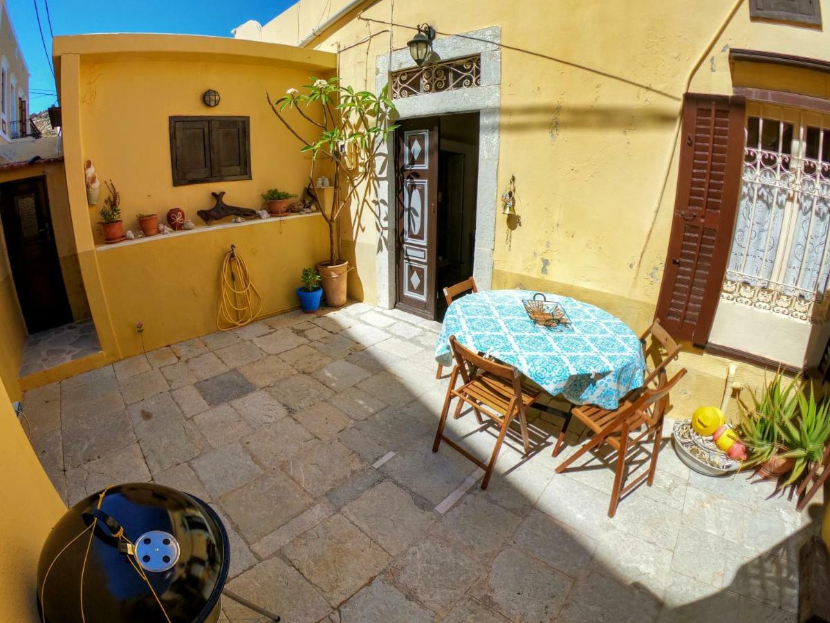 Moschos Mansion Villa Symi Exteriör bild